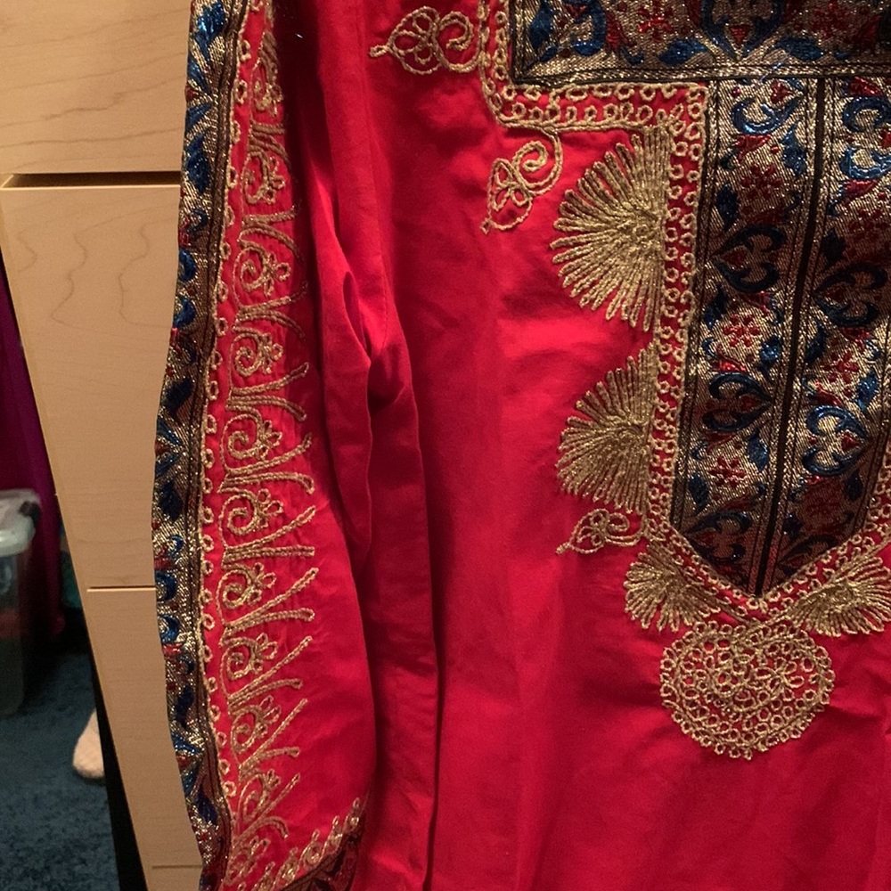 Embroidered caftan - Picture 4 of 4